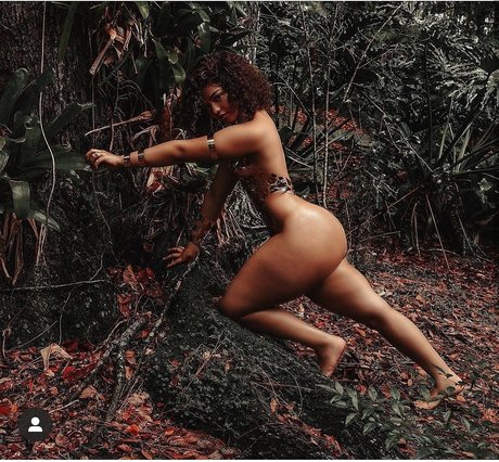 Foto desnuda filtrada de OnlyFans de Beazus