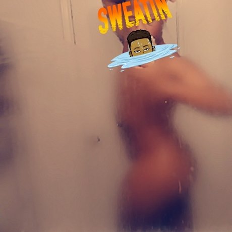 Foto desnuda filtrada de OnlyFans de Bhadd