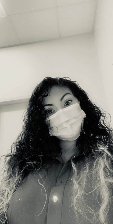 Foto desnuda filtrada de OnlyFans de Medicbaby