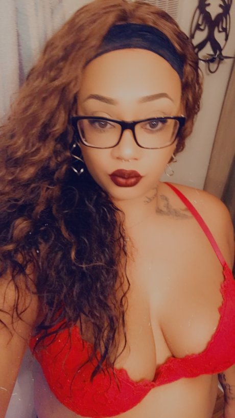 Foto desnuda filtrada de OnlyFans de Kiki Not Kinky