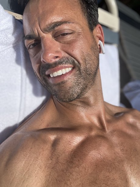 Foto desnuda filtrada de OnlyFans de Meandawgswing