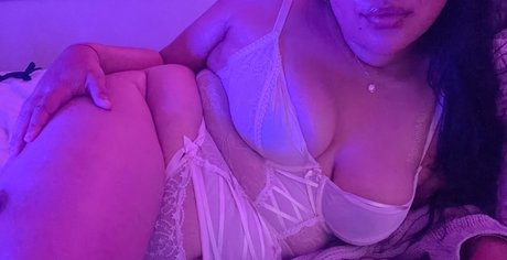 Yumi  Chubby Asian Bbw