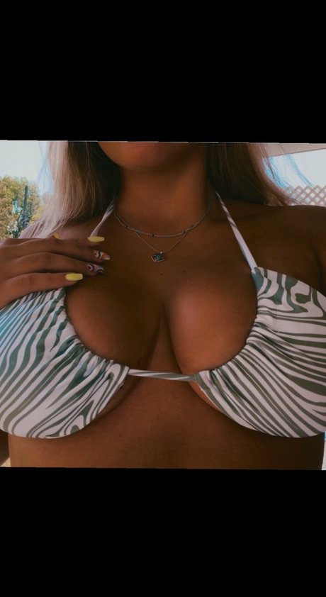 Foto desnuda filtrada de OnlyFans de Sarah