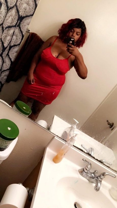 Foto desnuda filtrada de OnlyFans de Maymay Baby