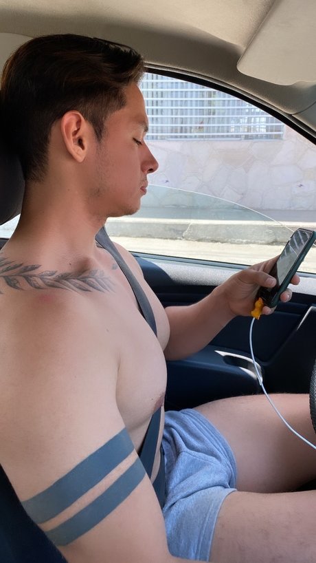 Foto desnuda filtrada de OnlyFans de Maxxxdylan