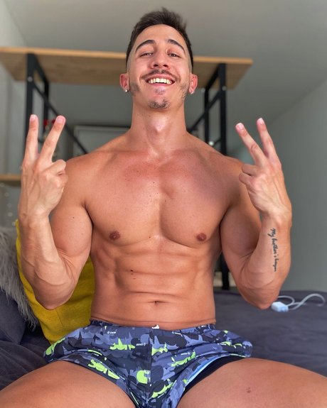 Foto desnuda filtrada de OnlyFans de Joan Wolfie  0  