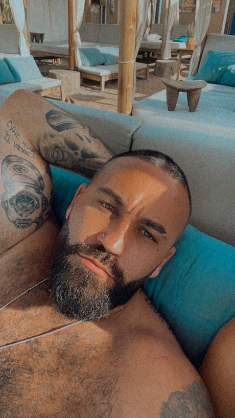 Foto desnuda filtrada de OnlyFans de Max Moya