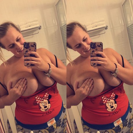 Foto desnuda filtrada de OnlyFans de 