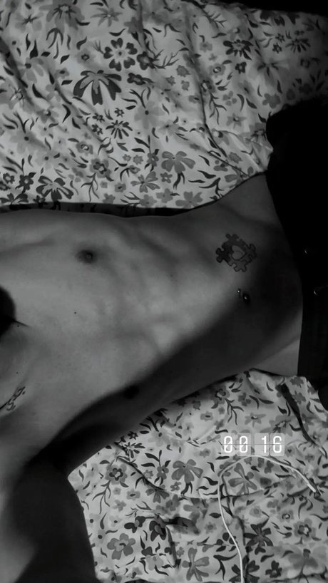 Foto desnuda filtrada de OnlyFans de Emiliano Gaitan