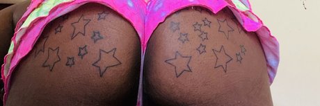Foto desnuda filtrada de OnlyFans de Nubian Meme