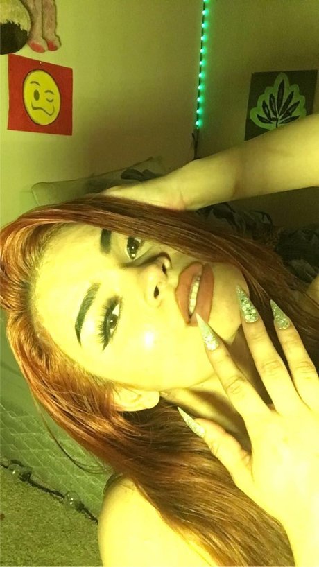 Foto desnuda filtrada de OnlyFans de Bhad Bunnie