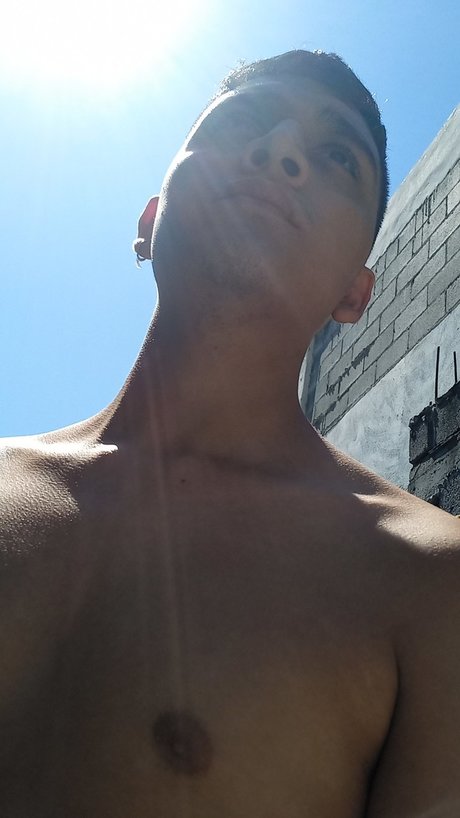 Foto desnuda filtrada de OnlyFans de Bed Breaker