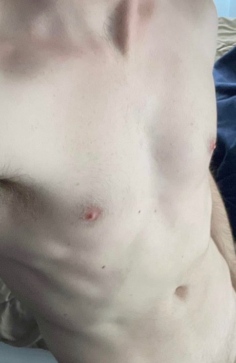 Foto desnuda filtrada de OnlyFans de Making You 
