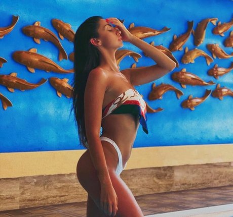 Foto desnuda filtrada de OnlyFans de Leila Kraja