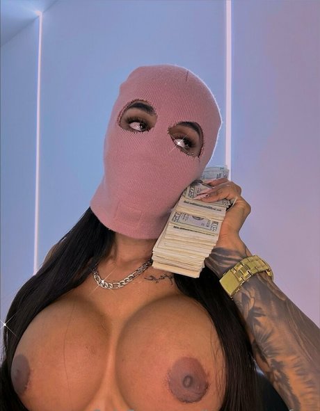 Foto desnuda filtrada de OnlyFans de Laurasaenzfree