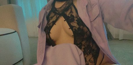 Foto desnuda filtrada de OnlyFans de Adoyeblehoe