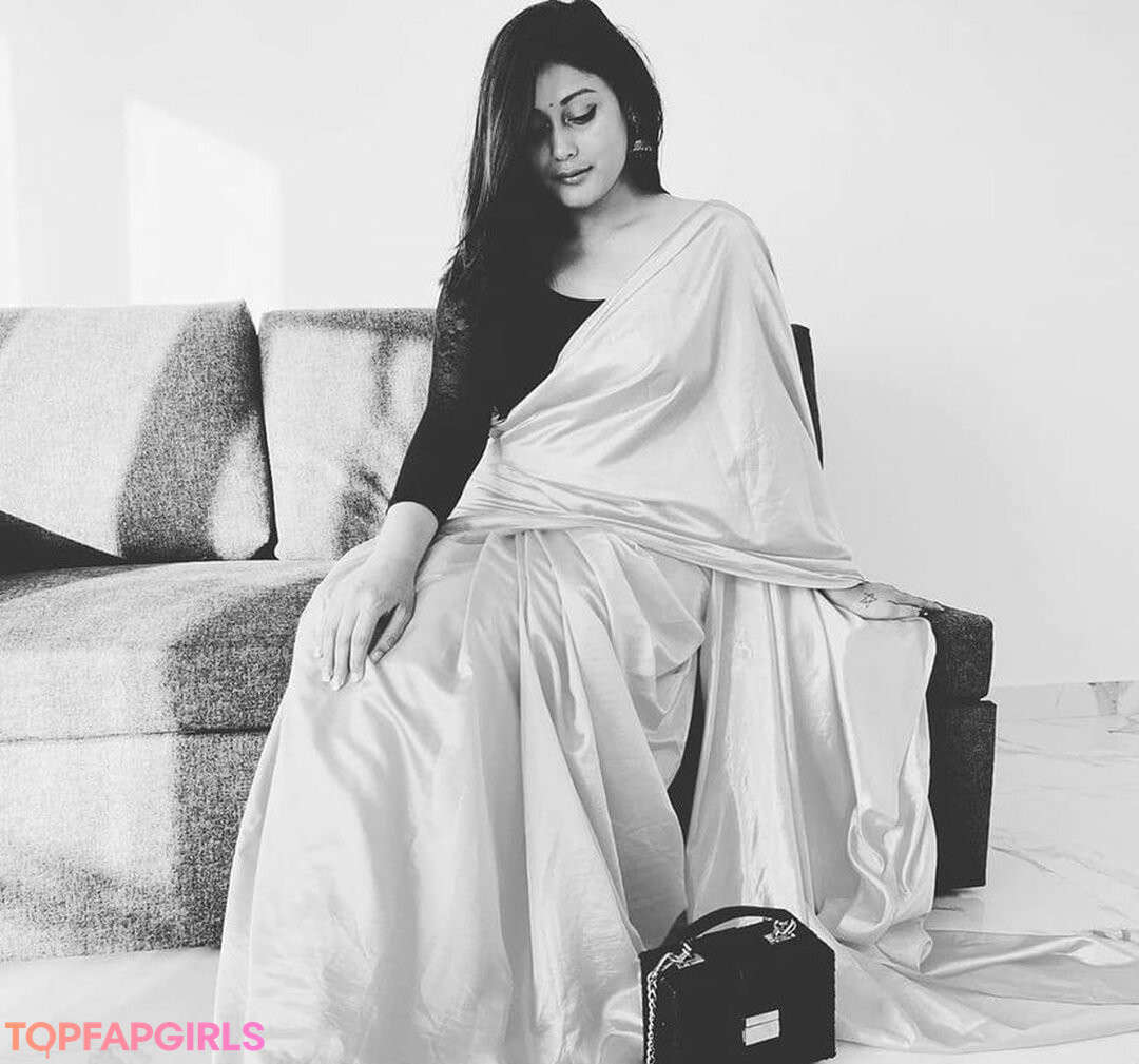 Foto desnuda filtrada de OnlyFans de Real Goddessanna #38 Foto desnuda filtrada de OnlyFans de Real Goddessanna #38