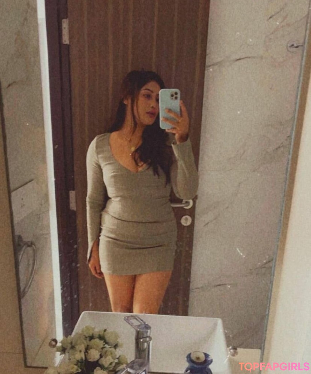 Foto desnuda filtrada de OnlyFans de Real Goddessanna #42 Foto desnuda filtrada de OnlyFans de Real Goddessanna #42