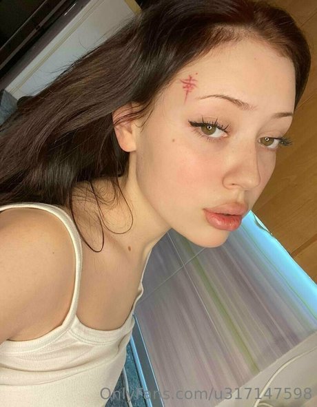Elliemooree