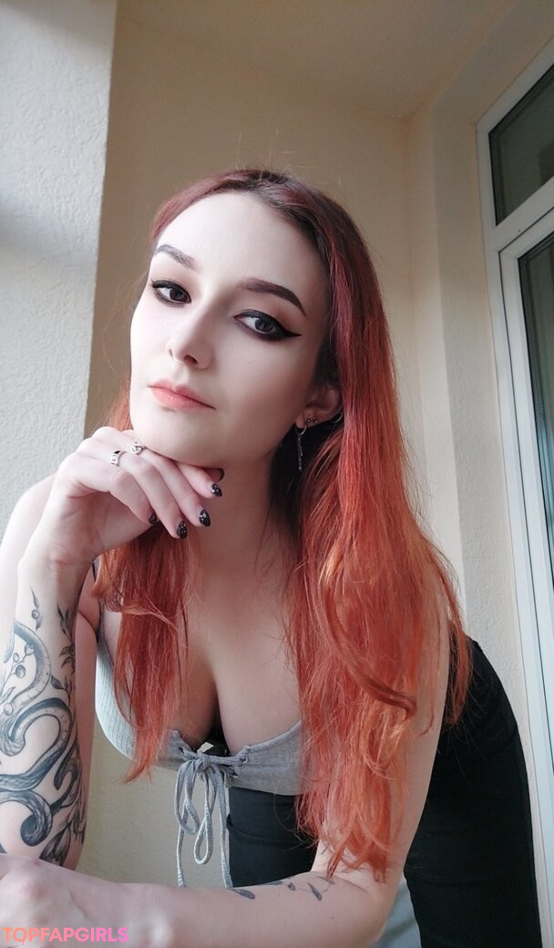 Foto desnuda filtrada de OnlyFans de Vixena Siren #162 Foto desnuda filtrada de OnlyFans de Vixena Siren #162