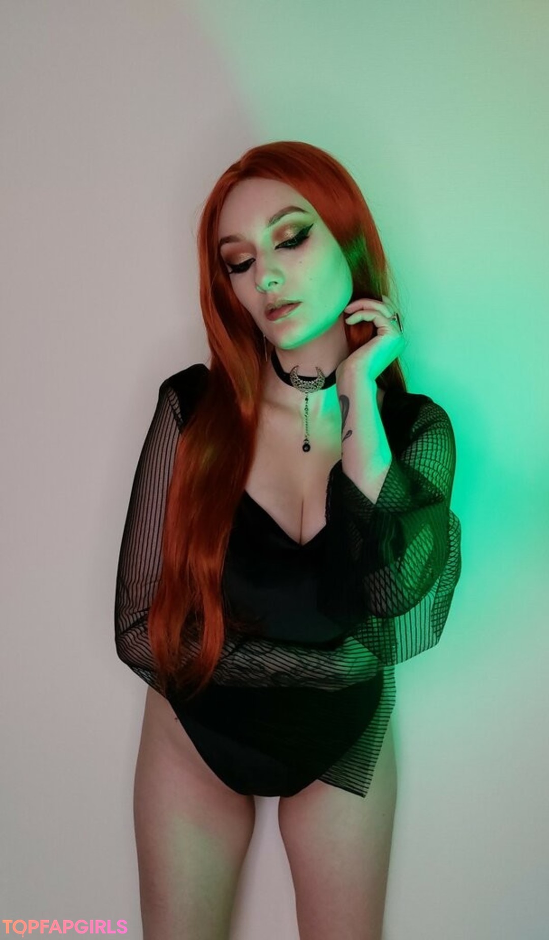 Foto desnuda filtrada de OnlyFans de Vixena Siren #255 Foto desnuda filtrada de OnlyFans de Vixena Siren #255