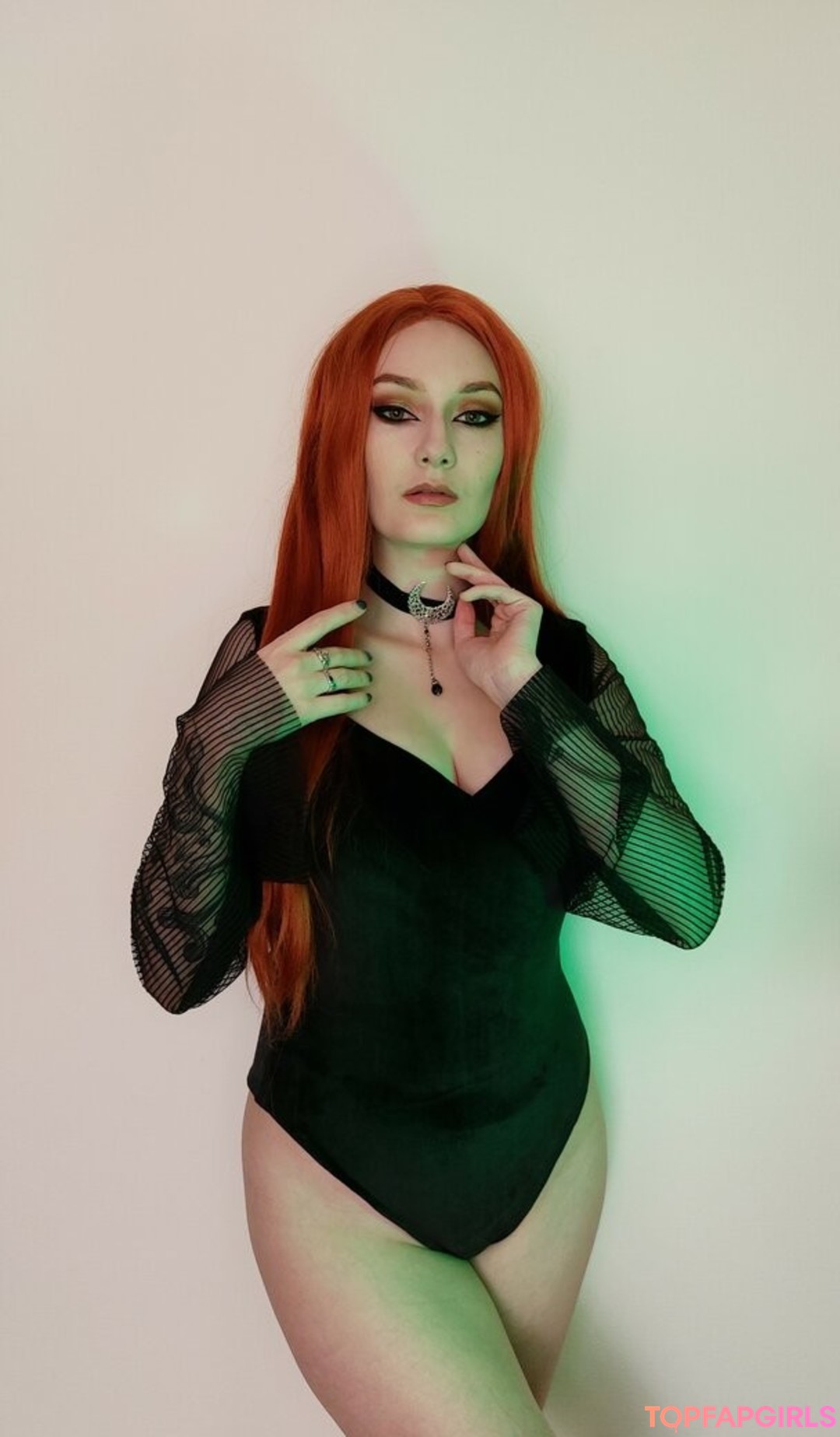 Foto desnuda filtrada de OnlyFans de Vixena Siren #257 Foto desnuda filtrada de OnlyFans de Vixena Siren #257