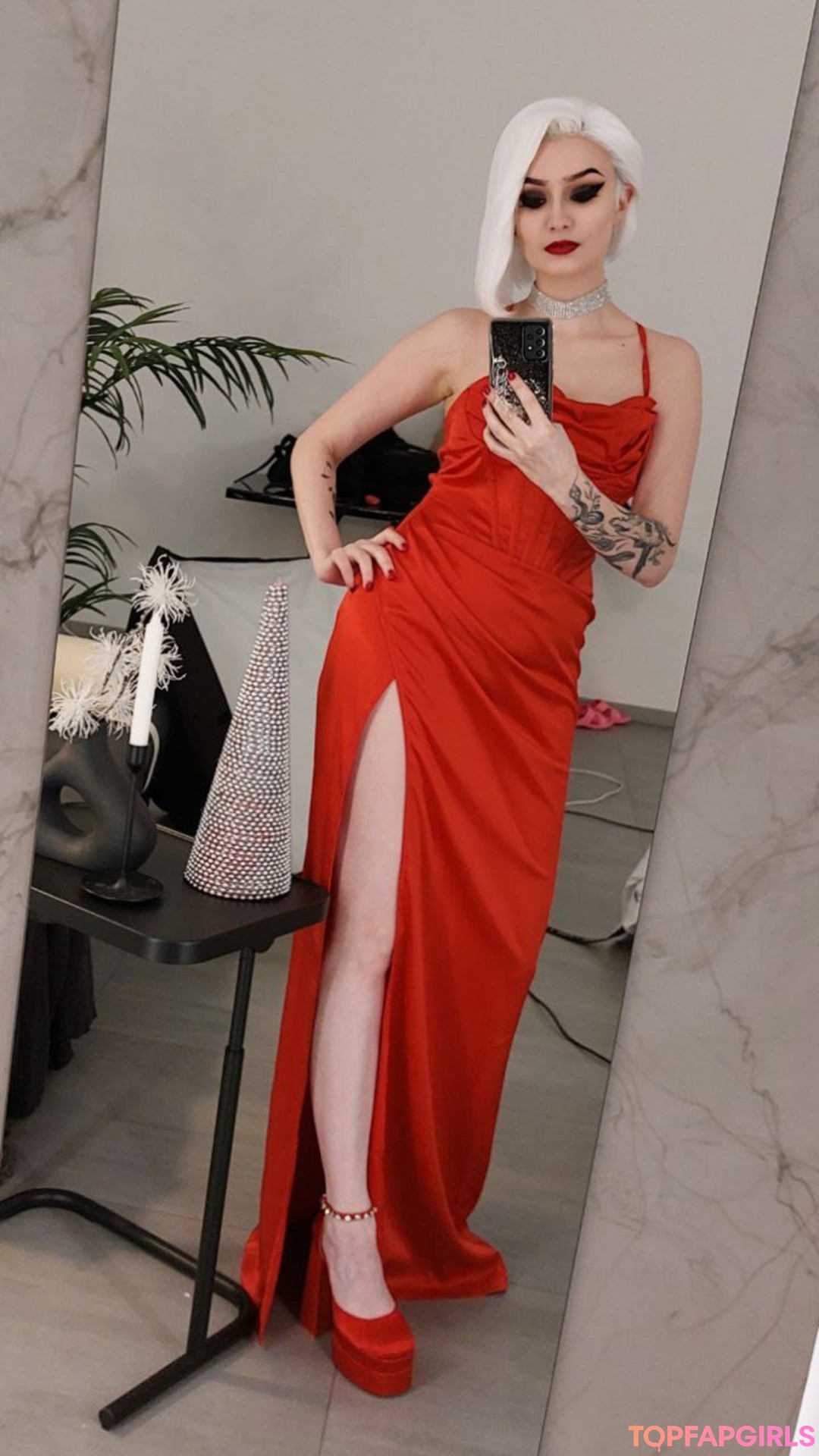 Foto desnuda filtrada de OnlyFans de Vixena Siren #901 Foto desnuda filtrada de OnlyFans de Vixena Siren #901