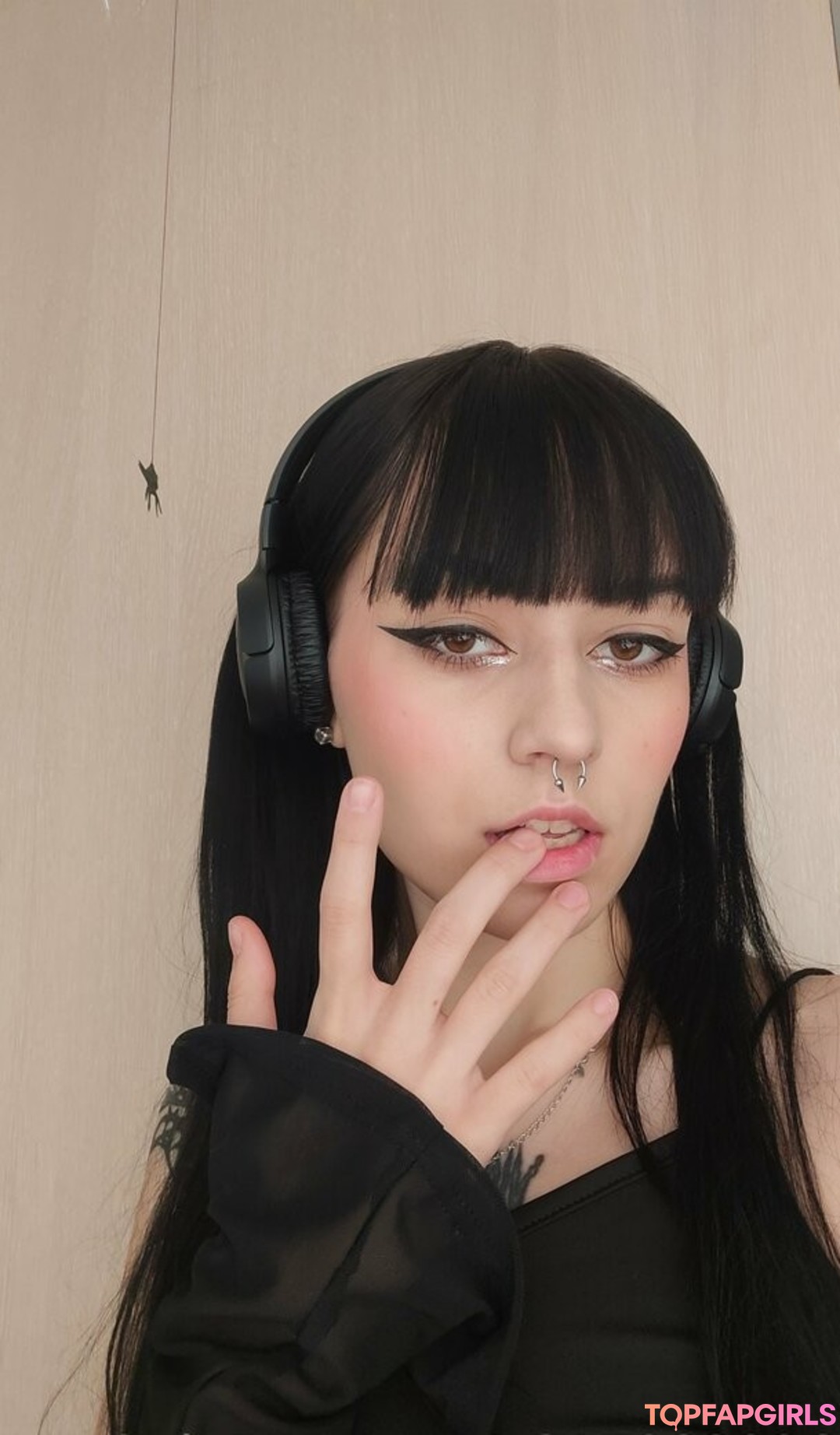 Foto desnuda filtrada de OnlyFans de Nefertitixxx #57 Foto desnuda filtrada de OnlyFans de Nefertitixxx #57