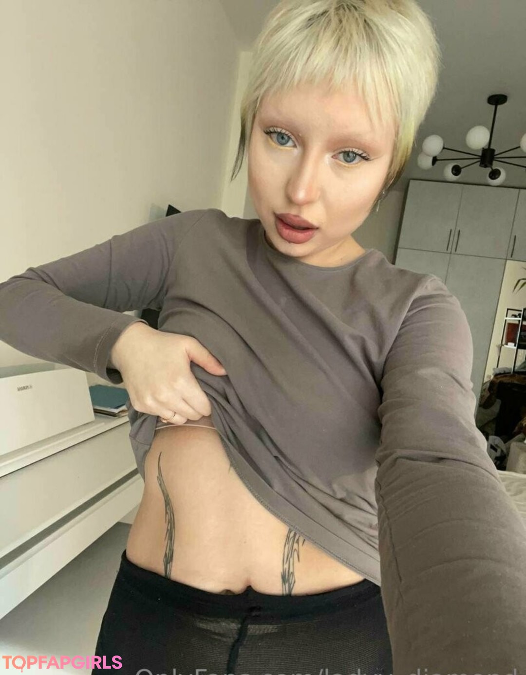 Foto desnuda filtrada de OnlyFans de Ladyydiamond #78 Foto desnuda filtrada de OnlyFans de Ladyydiamond #78