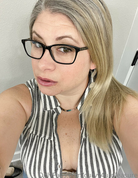 Curvy4urpleasure