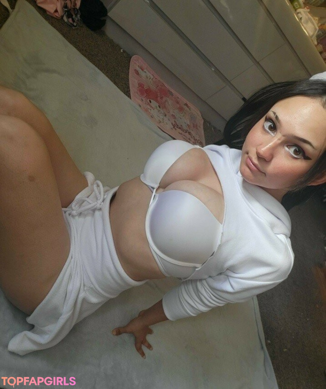 Foto desnuda filtrada de OnlyFans de Krissipookie #20 Foto desnuda filtrada de OnlyFans de Krissipookie #20