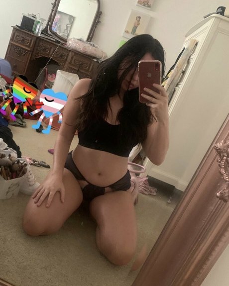 Foto desnuda filtrada de OnlyFans de Auroraoral