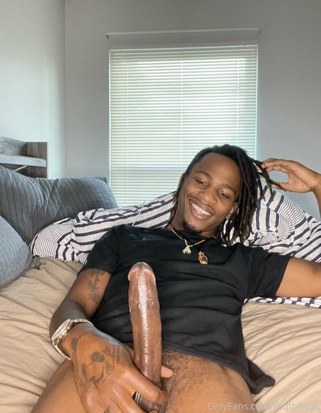 Foto desnuda filtrada de OnlyFans de Reqthfreak