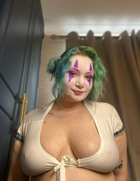 Foto desnuda filtrada de OnlyFans de Peachyrhi