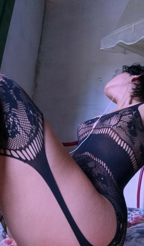 Foto desnuda filtrada de OnlyFans de Lana Santhos