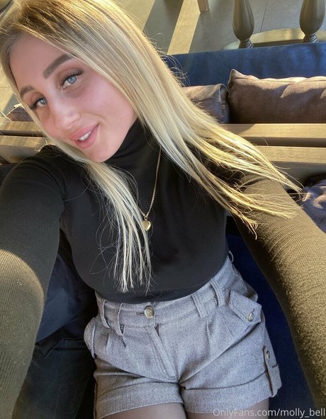 Molly_bell