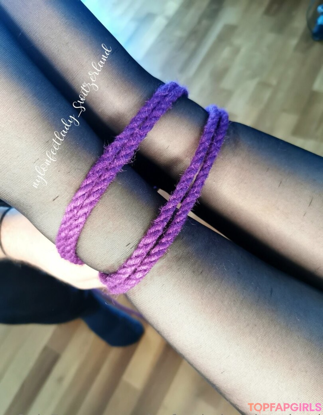 Foto desnuda filtrada de OnlyFans de Nylonfeetladyswitzerland #109 Foto desnuda filtrada de OnlyFans de Nylonfeetladyswitzerland #109