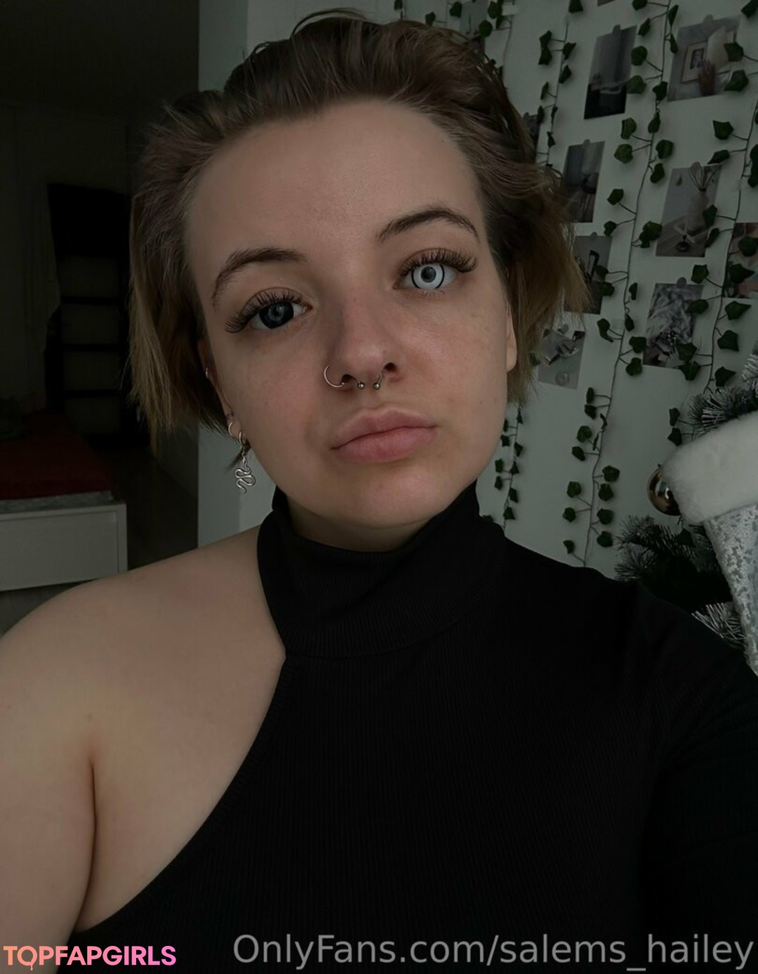 Foto desnuda filtrada de OnlyFans de Salemshailey #34 Foto desnuda filtrada de OnlyFans de Salemshailey #34