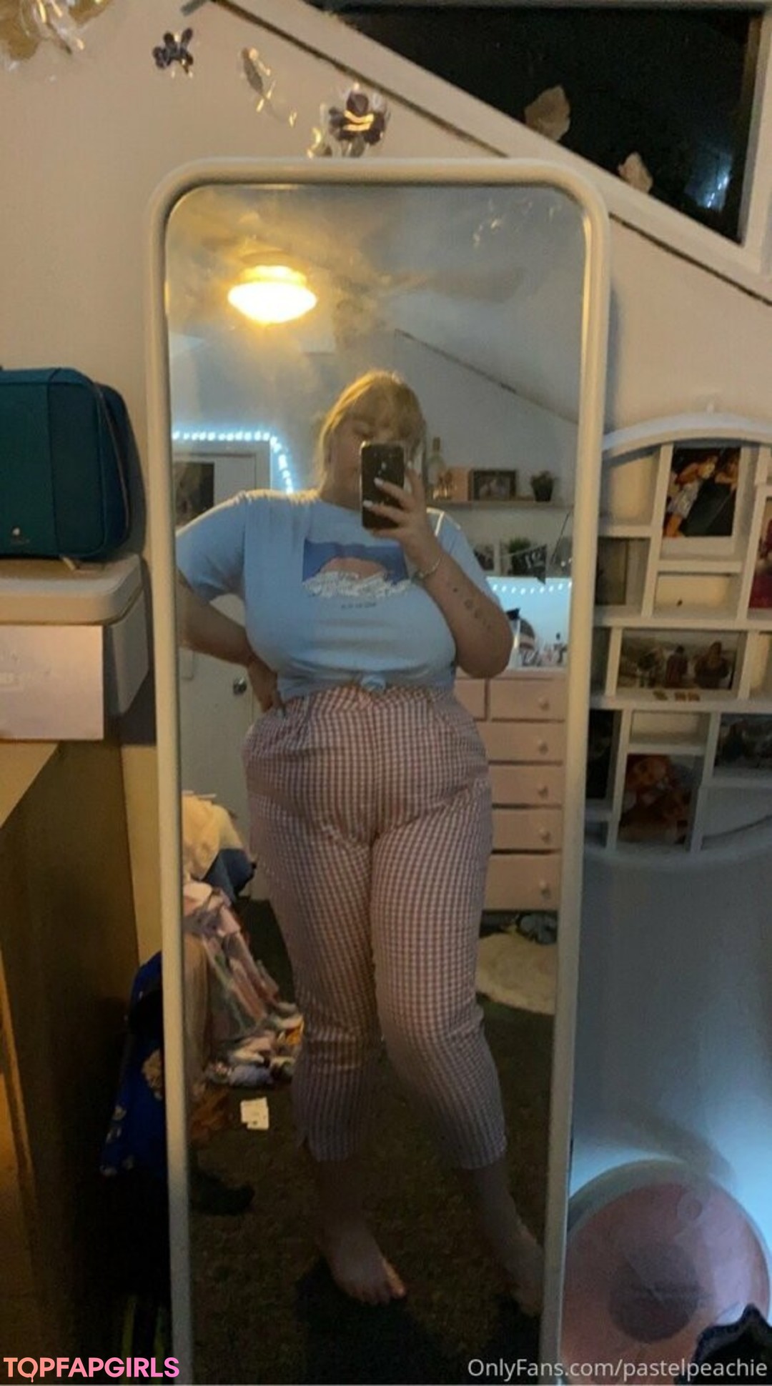 Foto desnuda filtrada de OnlyFans de Pastelpeachie #5 Foto desnuda filtrada de OnlyFans de Pastelpeachie #5
