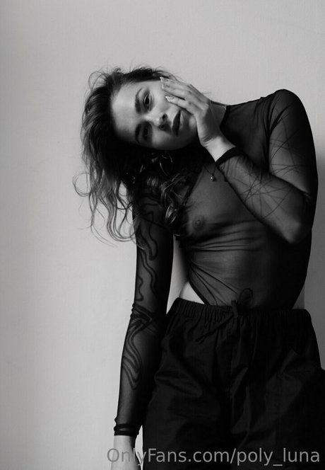 Poly_luna