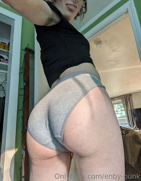 Foto desnuda filtrada de OnlyFans de Enbypunk