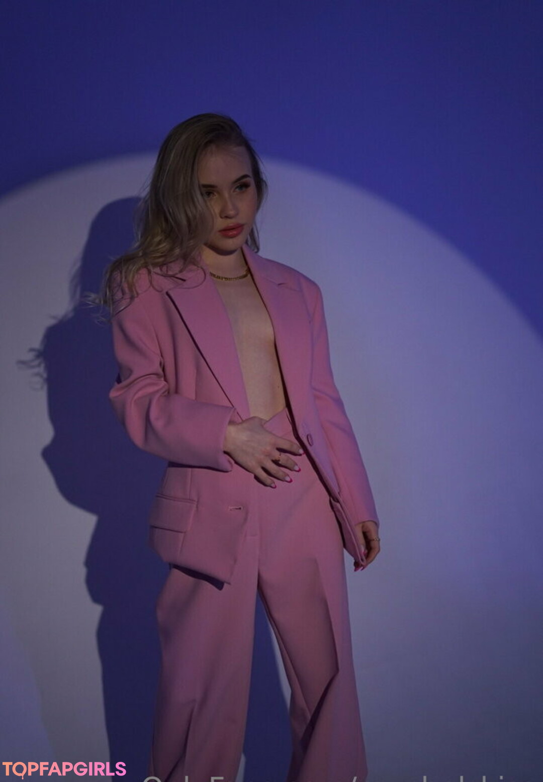 Foto desnuda filtrada de OnlyFans de Raychelkiss #20 Foto desnuda filtrada de OnlyFans de Raychelkiss #20