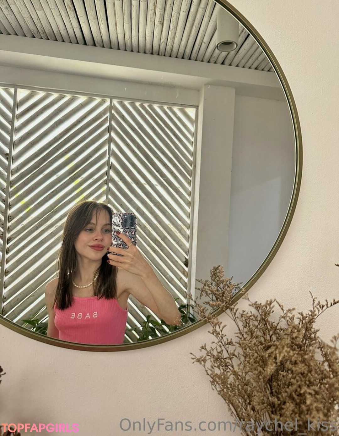 Foto desnuda filtrada de OnlyFans de Raychelkiss #76 Foto desnuda filtrada de OnlyFans de Raychelkiss #76