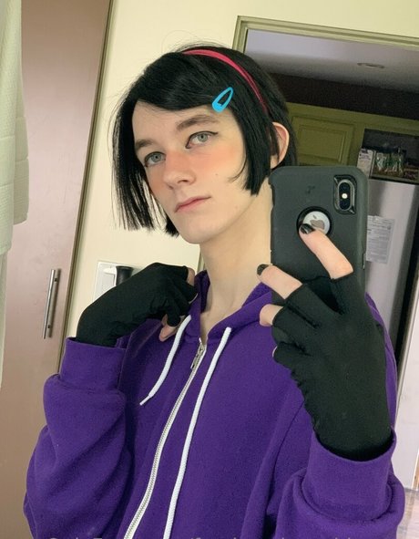 Femboycherryblossom