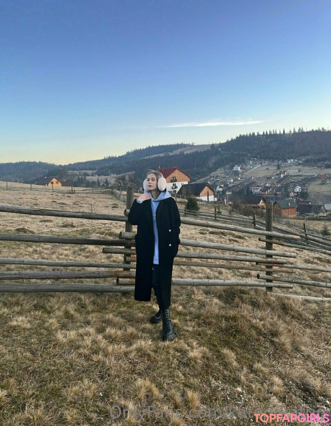 Foto desnuda filtrada de OnlyFans de Kateorkatrin #148 Foto desnuda filtrada de OnlyFans de Kateorkatrin #148