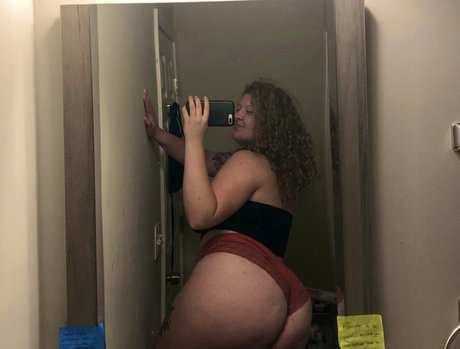 Foto desnuda filtrada de OnlyFans de Scorpiheauxx