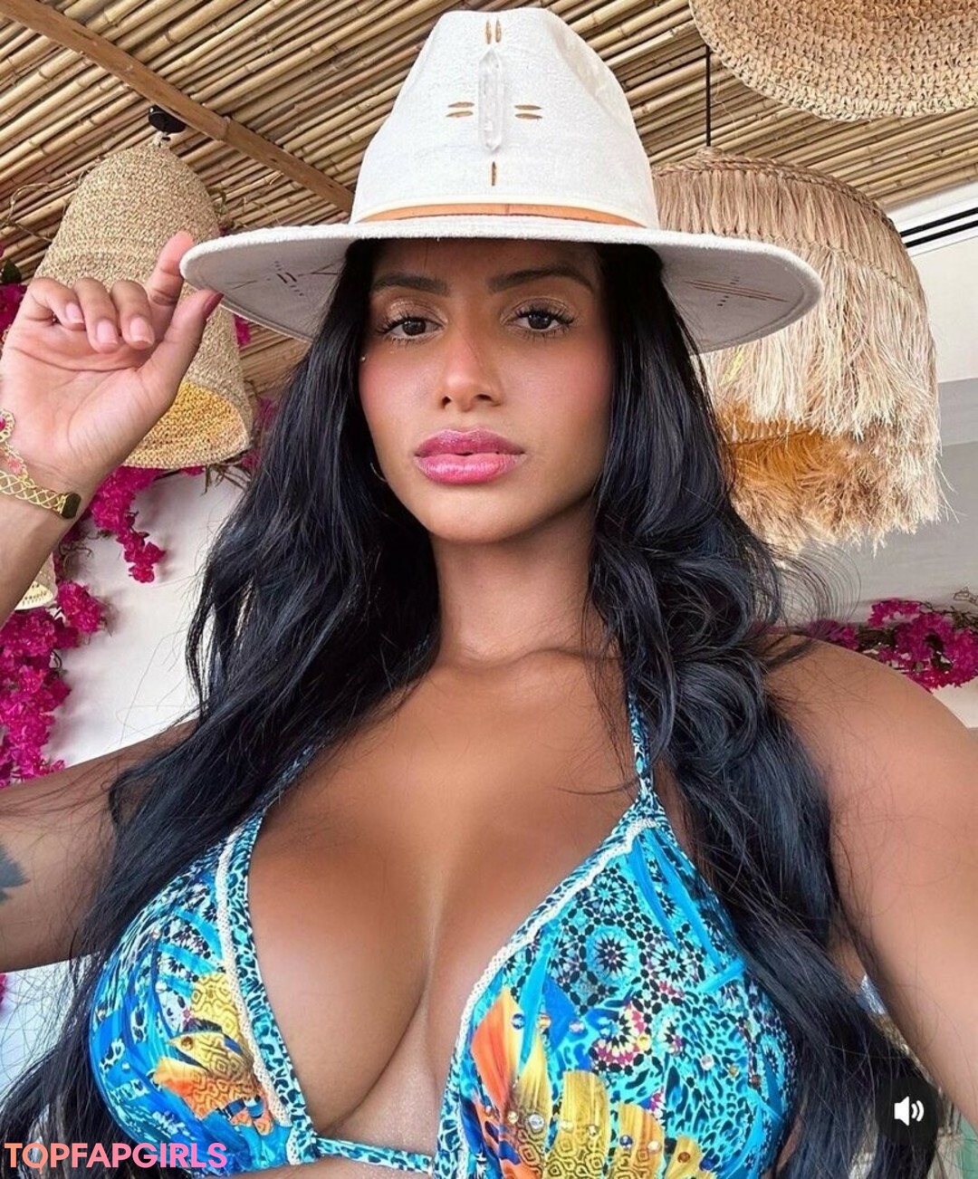 Foto desnuda filtrada de OnlyFans de Dubai Escort #2 Foto desnuda filtrada de OnlyFans de Dubai Escort #2