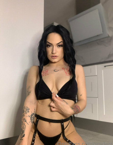 Foto desnuda filtrada de OnlyFans de Sniderr