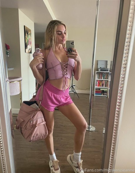 Misskenzieanne
