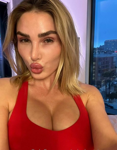 Misskenzieanne